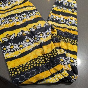 SHE'S GOT LEGGZ LEGGING